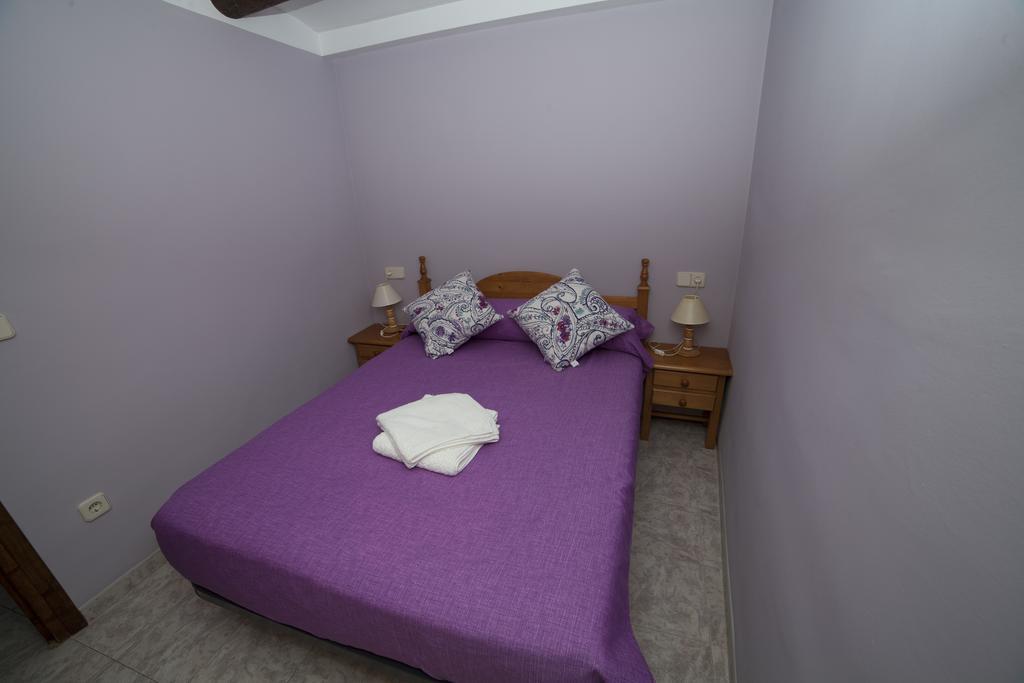 Apartamentos Prades Morella Bilik gambar