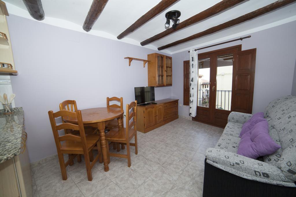 Apartamentos Prades Morella Bilik gambar